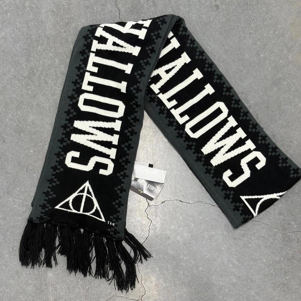 Hot Topic Harry Potter Deathly Hallows Scarf NWT